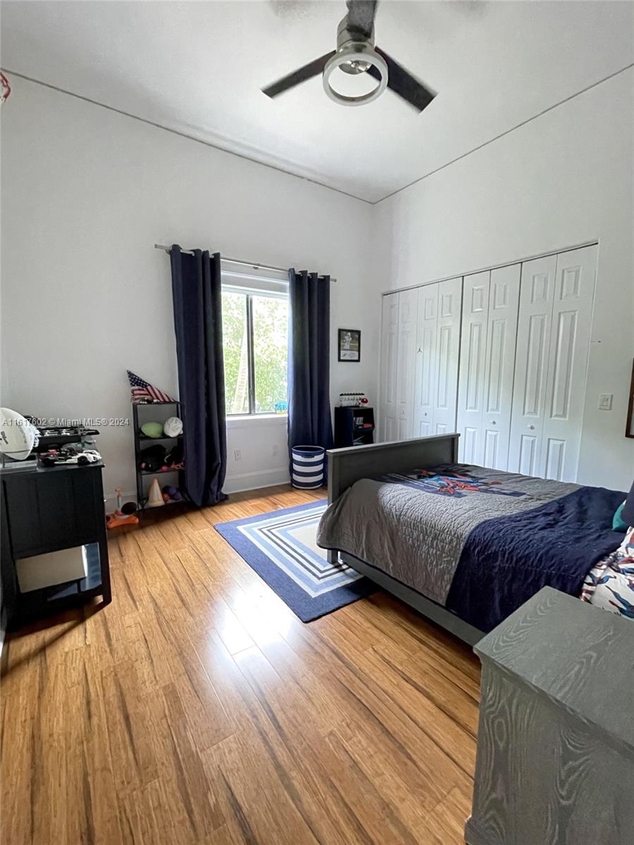 KNOWLES ESTS - Residential