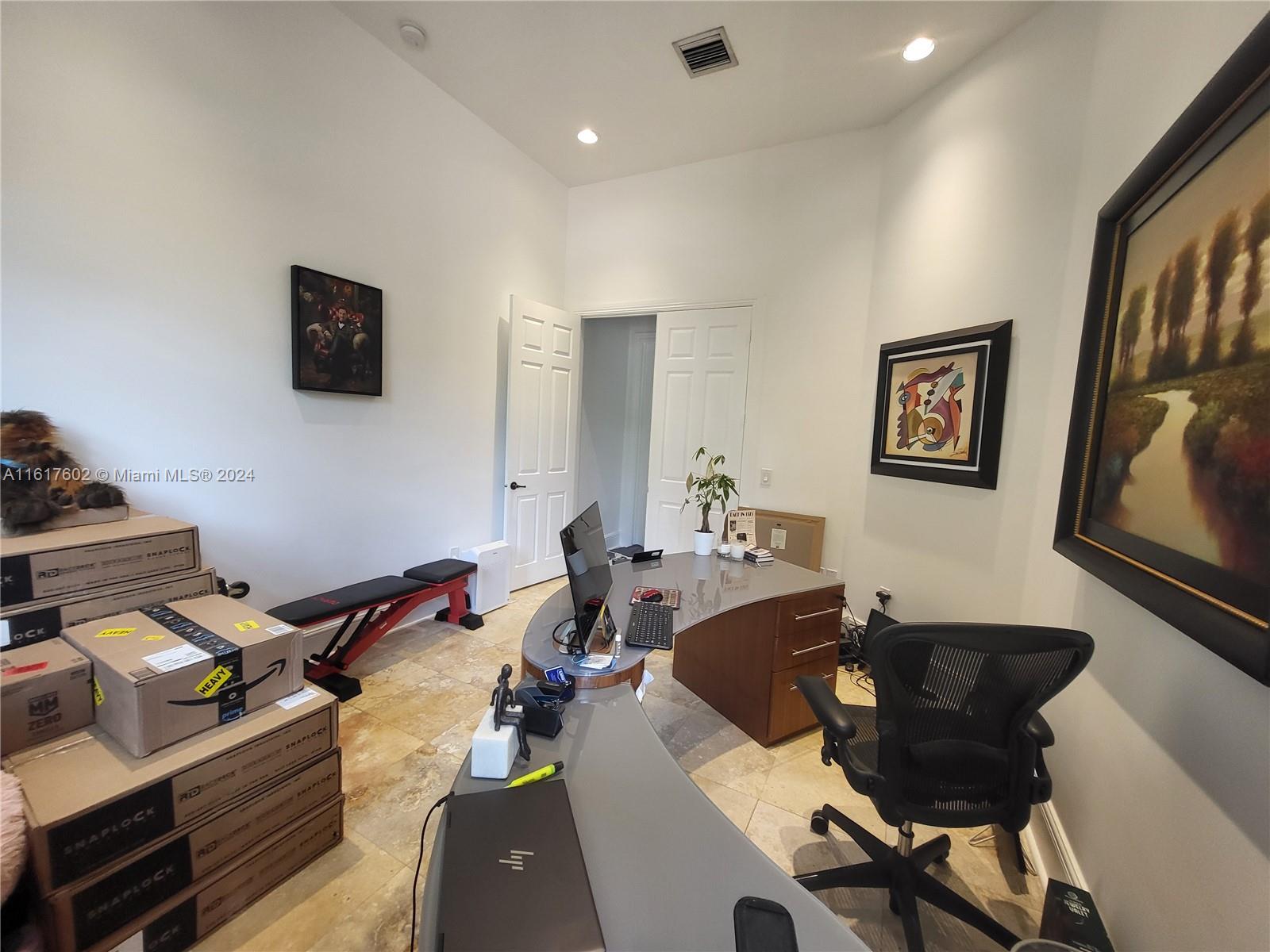 KNOWLES ESTS - Residential