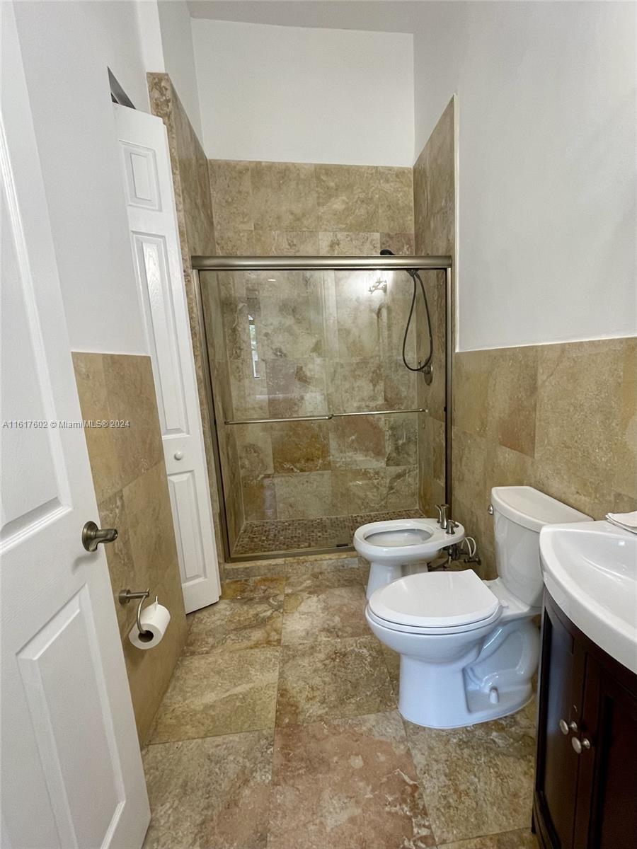 KNOWLES ESTS - Residential