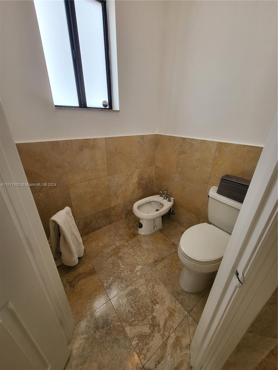 KNOWLES ESTS - Residential