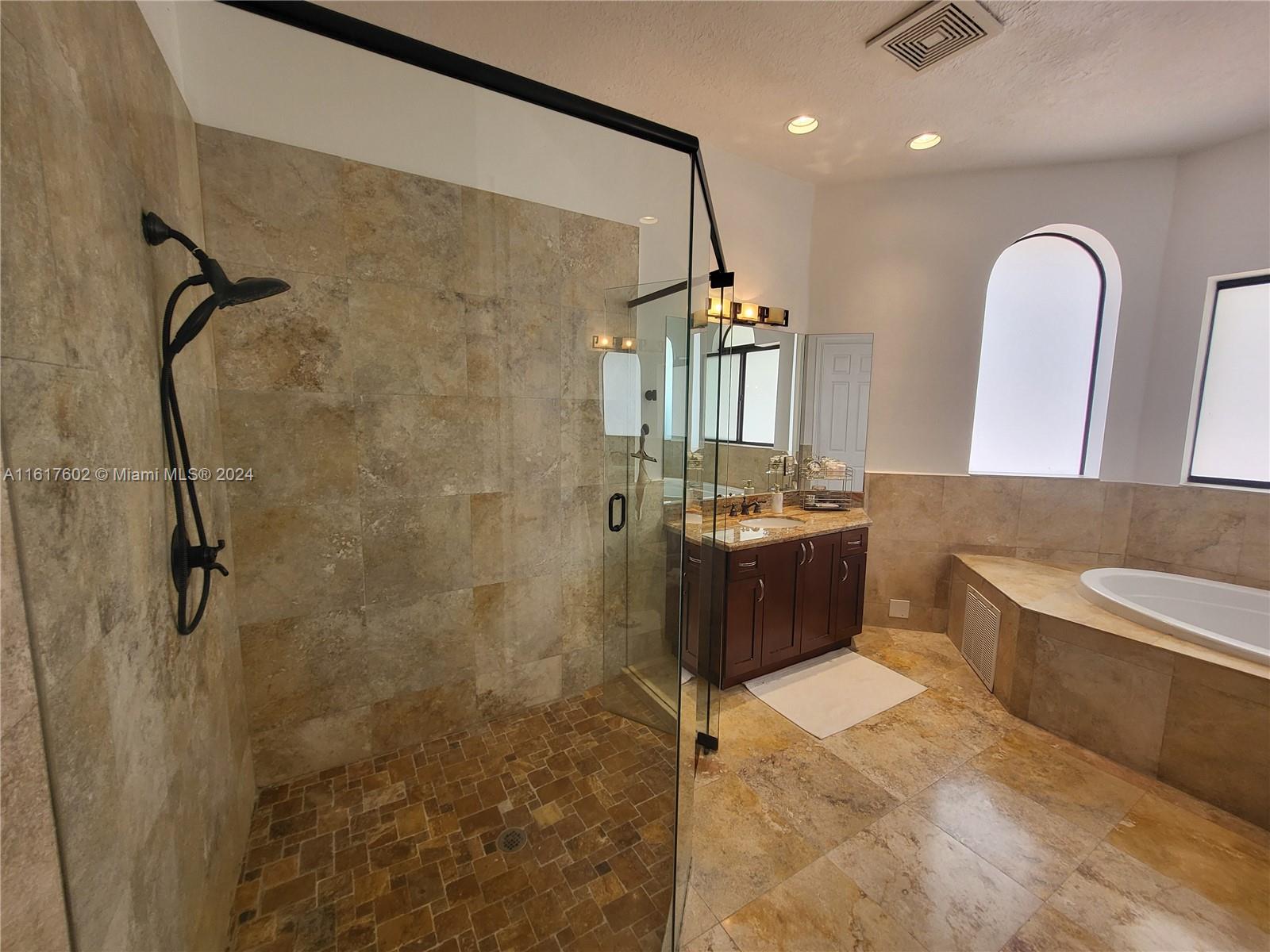 KNOWLES ESTS - Residential