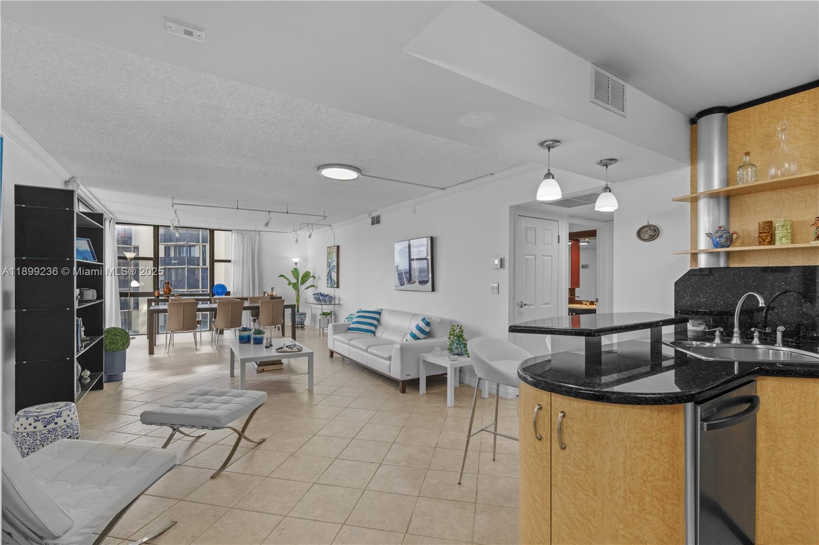 CORONADO CONDO- TOWER III - Residential