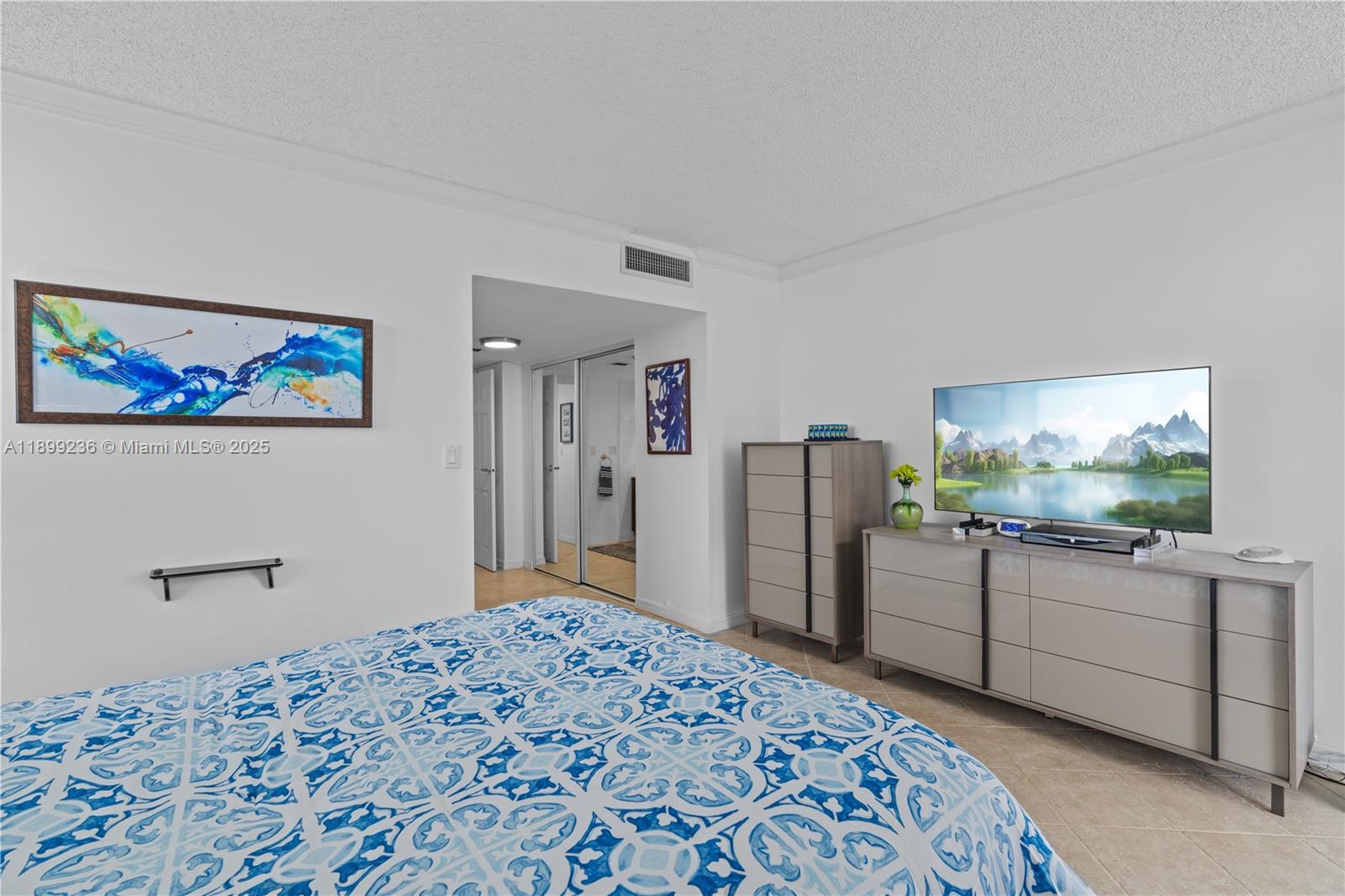 CORONADO CONDO- TOWER III - Residential