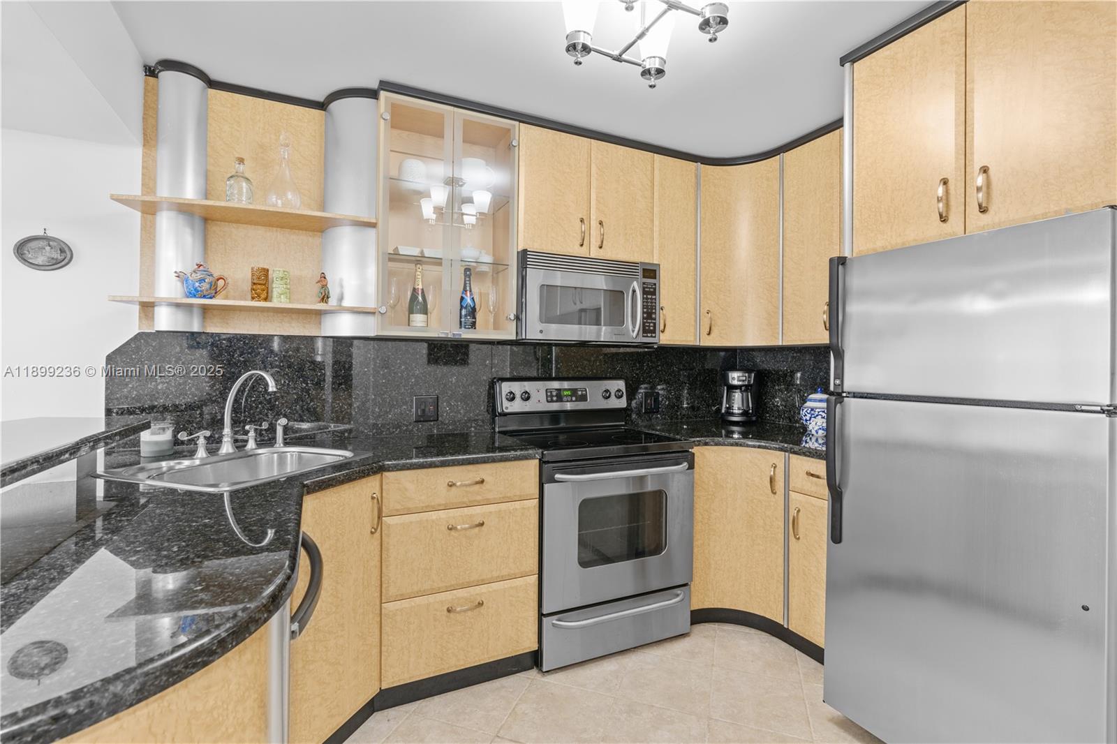 CORONADO CONDO- TOWER III - Residential