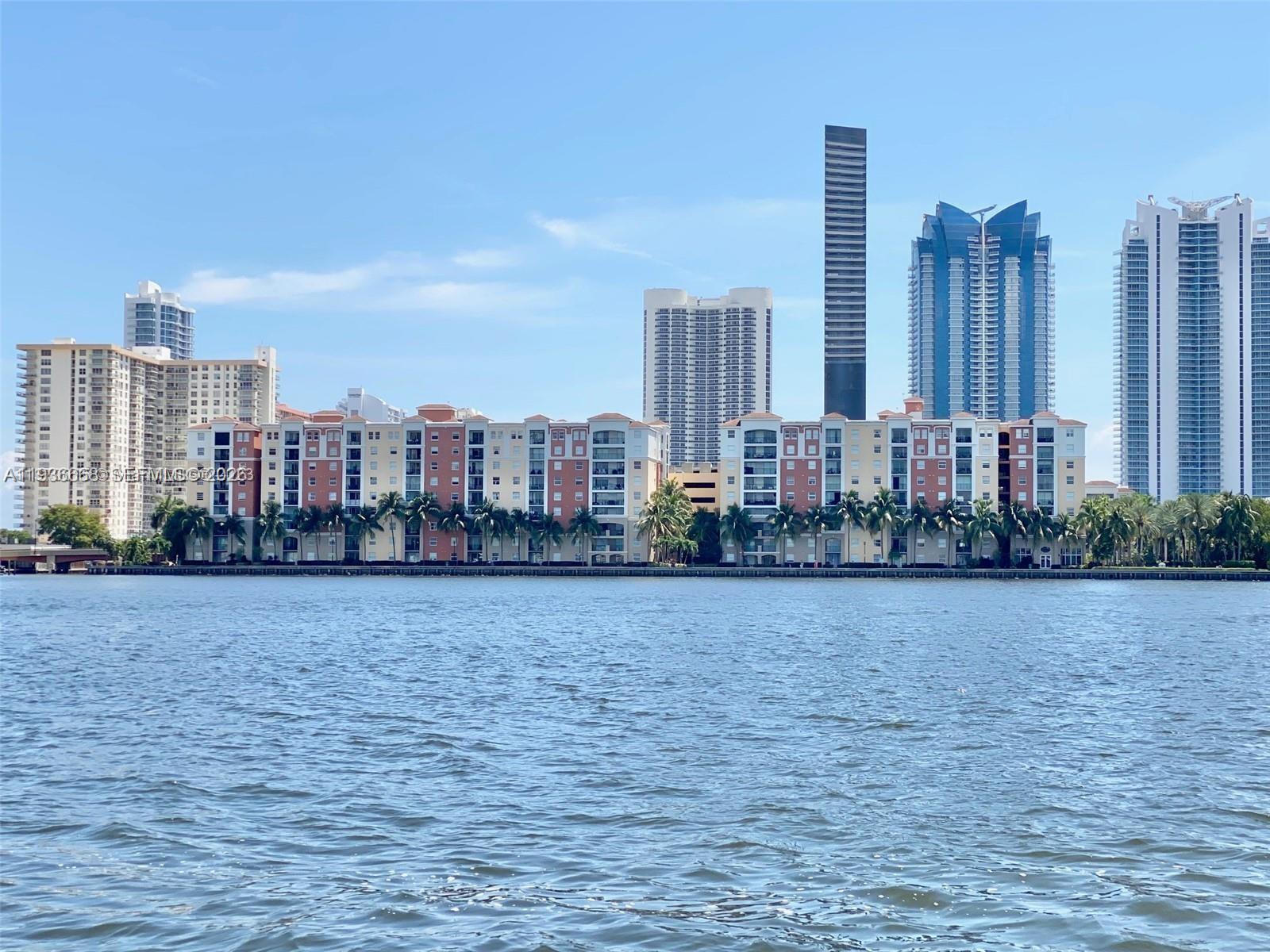 PORTO BELLAGIO CONDO - Residential