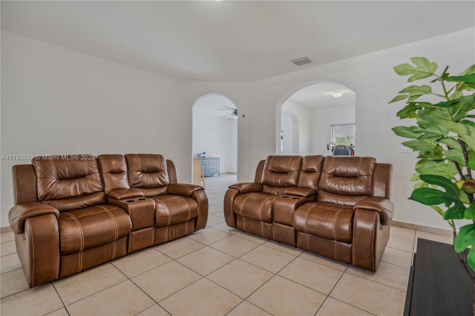 5123 SW 160th Ave