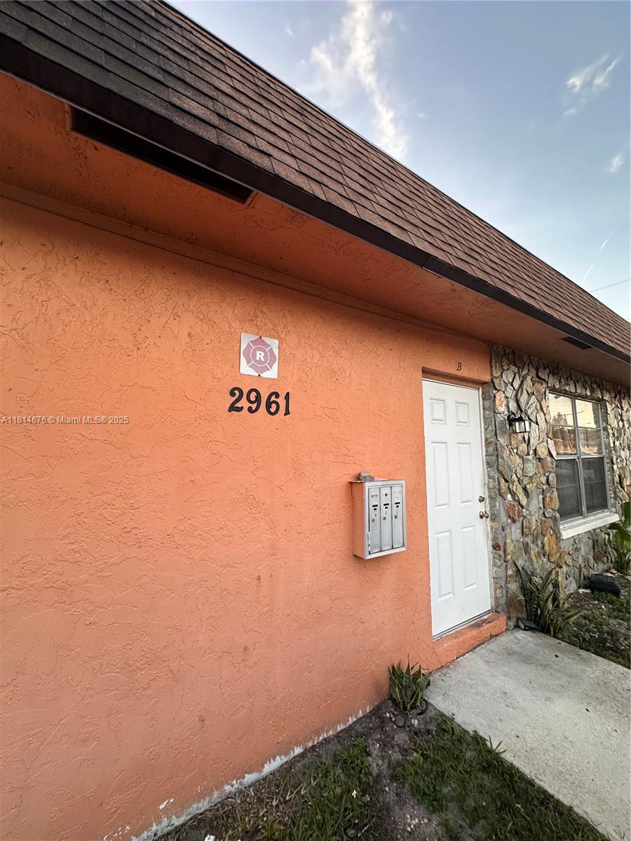 Rental Property at 2961 Nw 43rd Ter C, Lauderdale Lakes, Broward County, Florida - Bedrooms: 2 
Bathrooms: 1  - $2,000 MO.