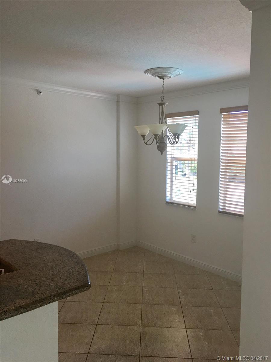 THE GRANDE CONDO - Residential Lease