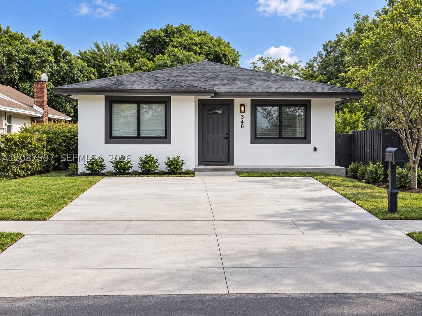 348 NW 8th St