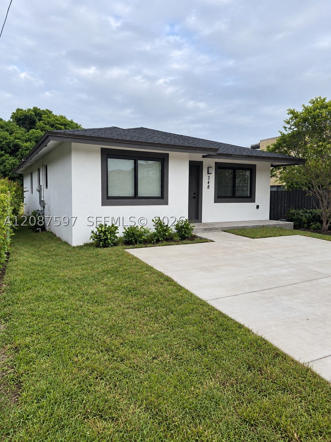348 NW 8th St