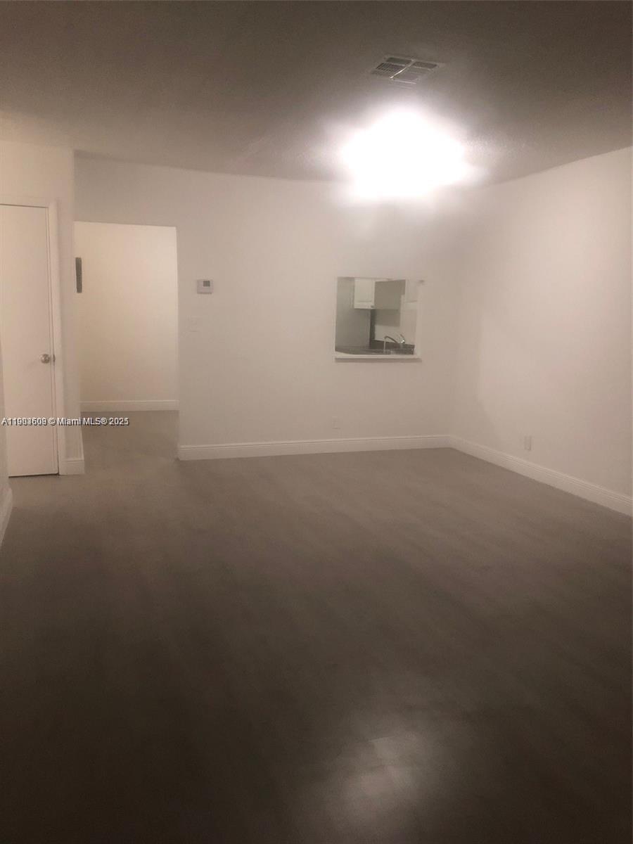 LAUDERDALE NORTH PARK SEC - Residential Lease