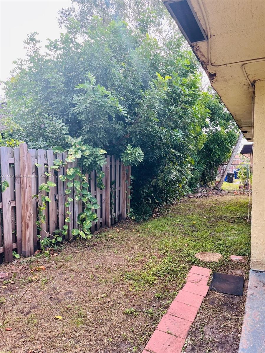 LAUDERDALE NORTH PARK SEC - Residential Lease