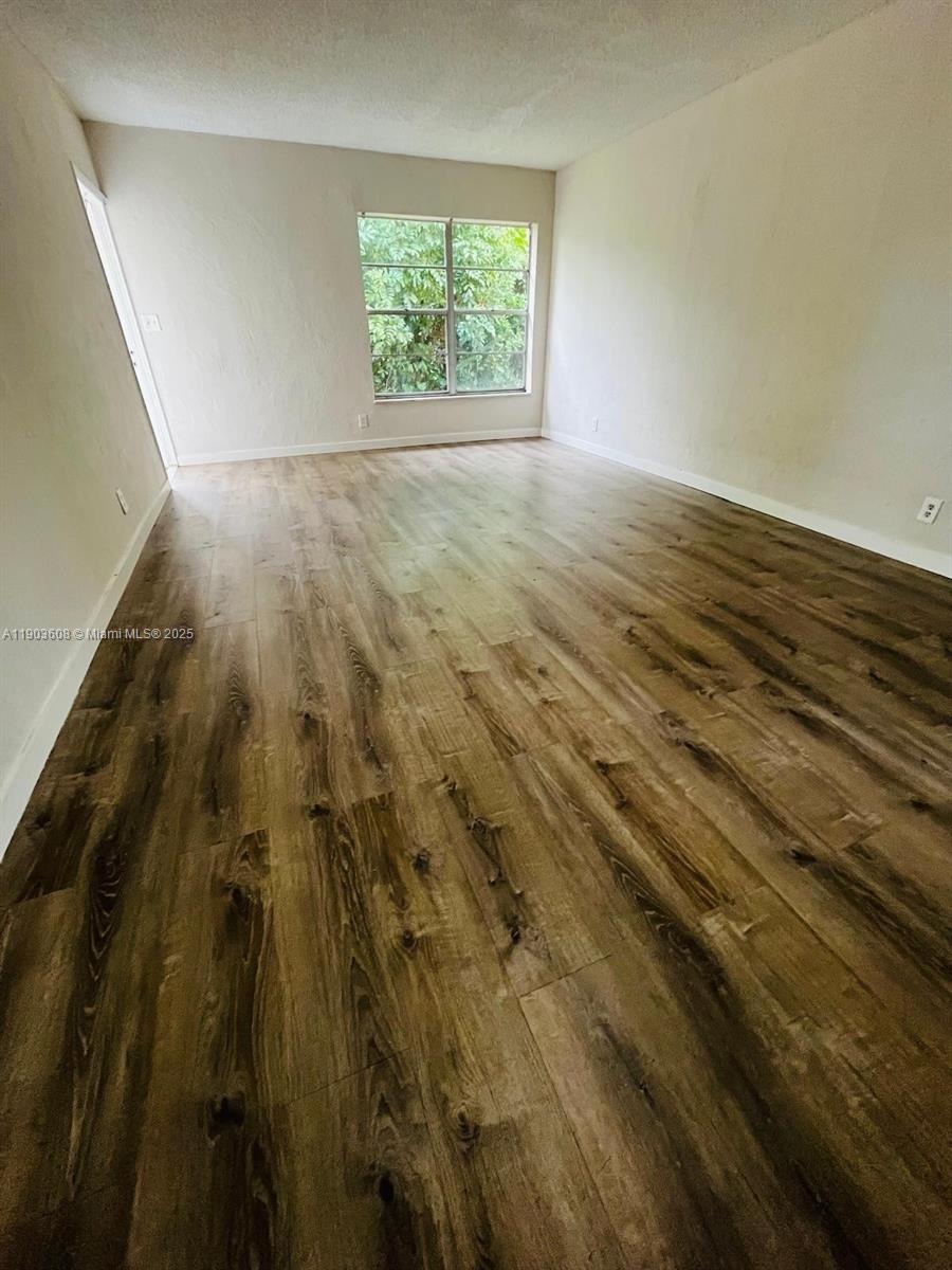 LAUDERDALE NORTH PARK SEC - Residential Lease