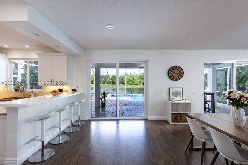 Photo of 2517 Hunters Run Way, Weston, FL 33327 (MLS # A12022241)