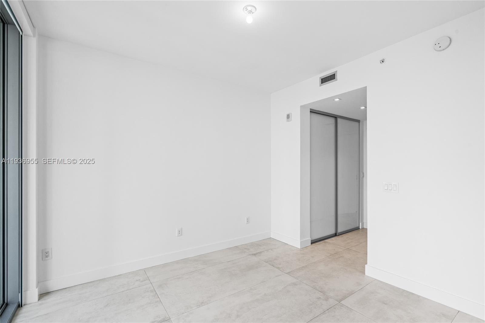 BISCAYNE BEACH CONDO - Residential