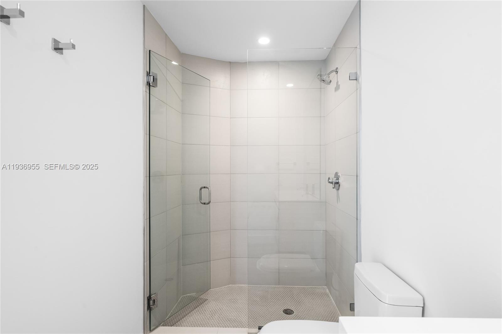 BISCAYNE BEACH CONDO - Residential