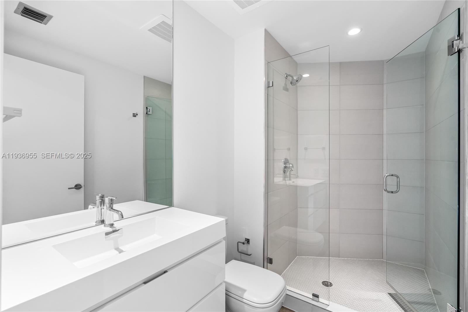 BISCAYNE BEACH CONDO - Residential