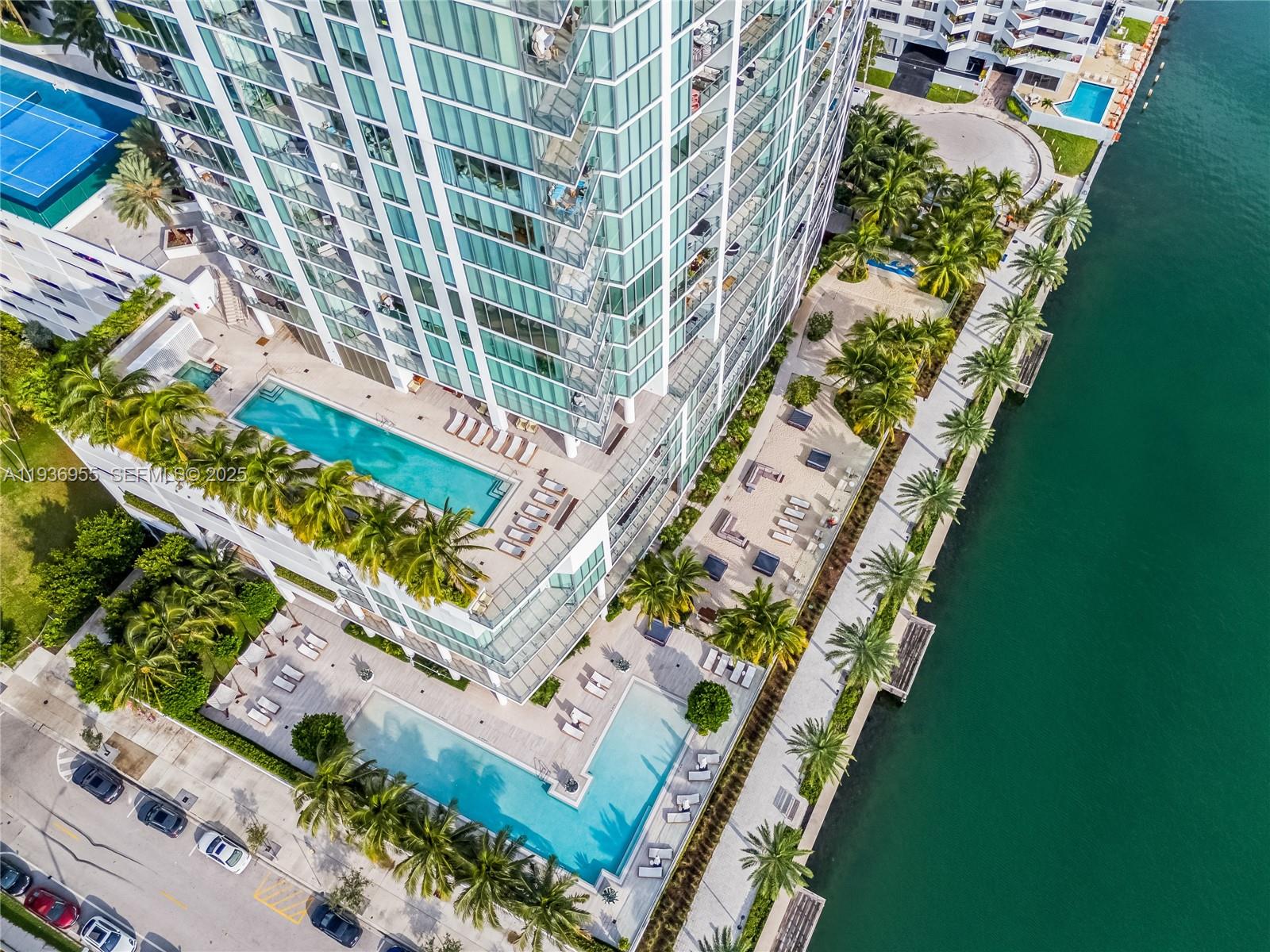 BISCAYNE BEACH CONDO - Residential