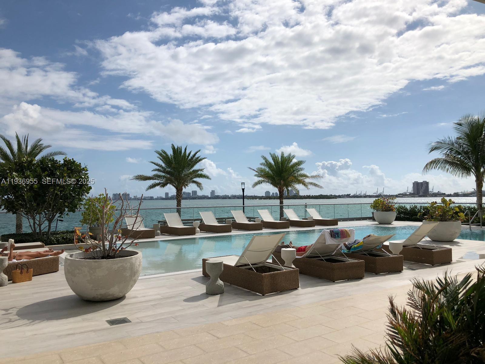 BISCAYNE BEACH CONDO - Residential