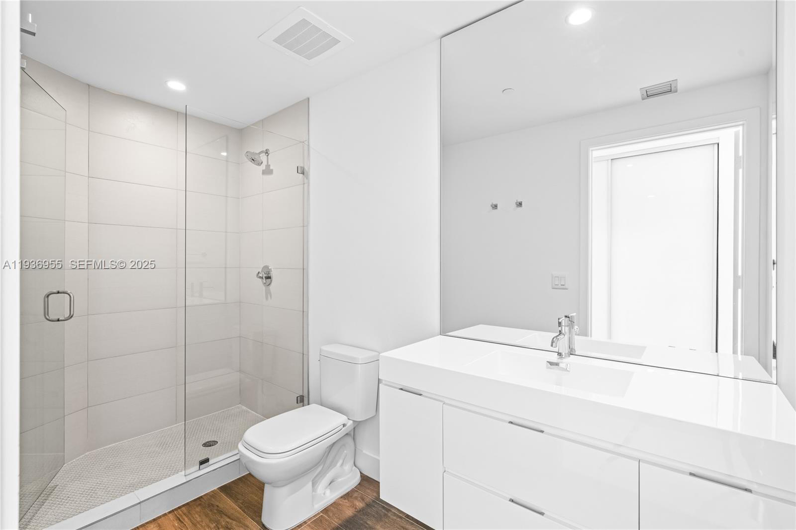 BISCAYNE BEACH CONDO - Residential