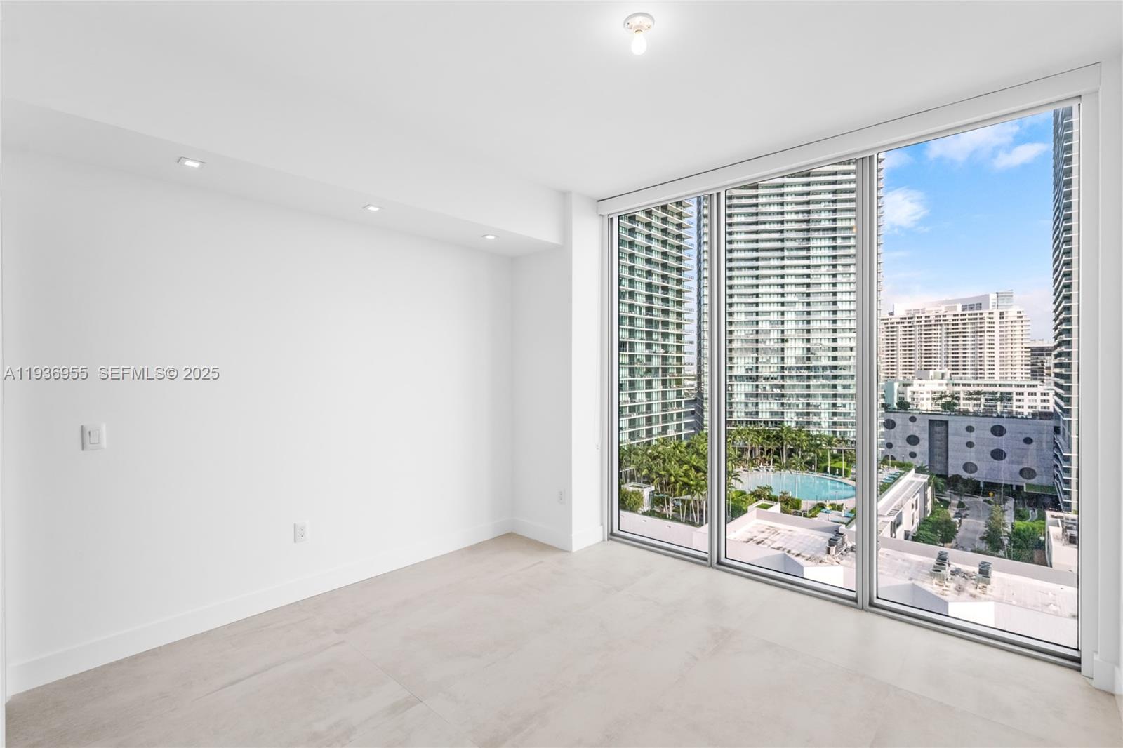 BISCAYNE BEACH CONDO - Residential