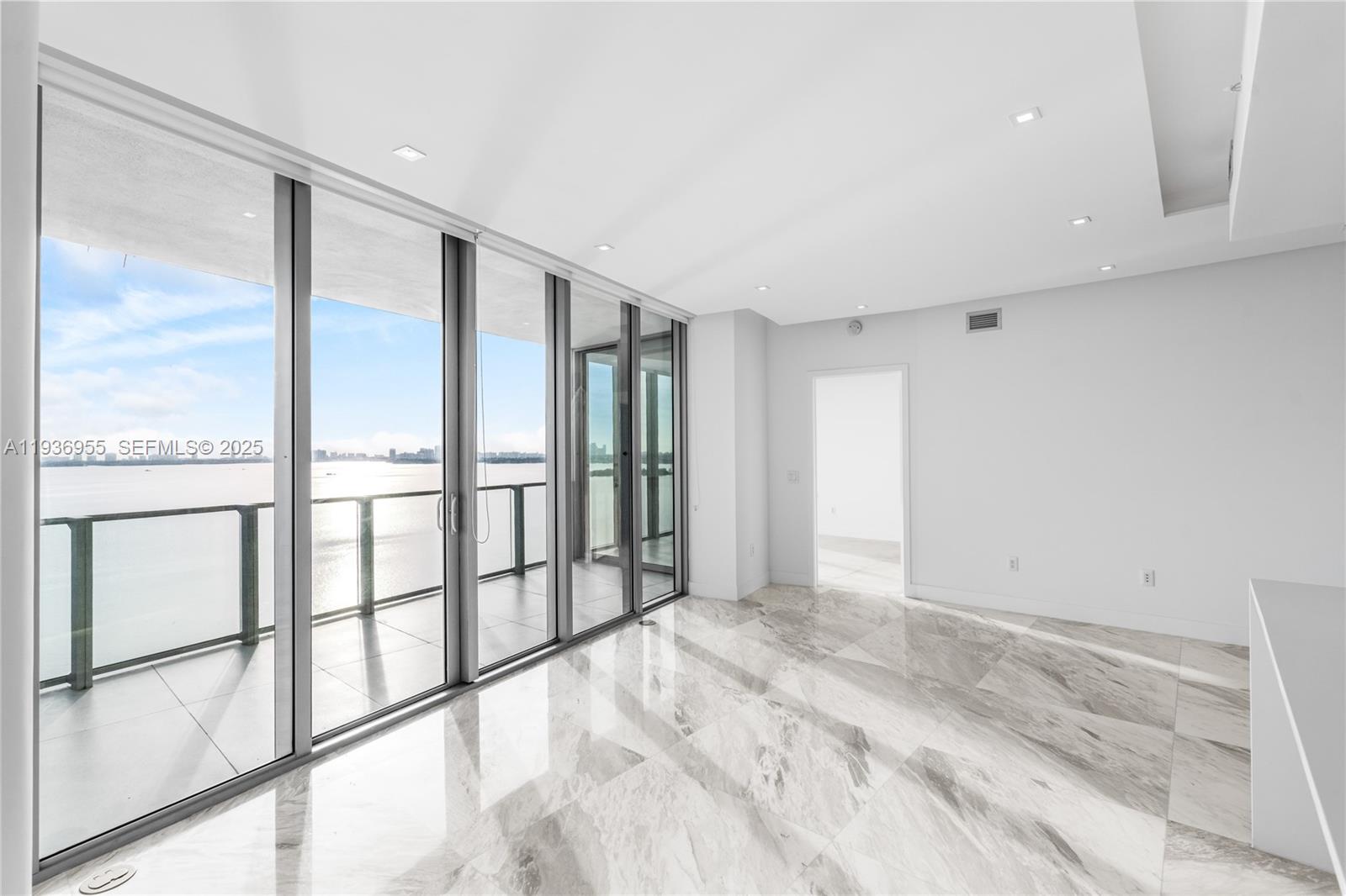 BISCAYNE BEACH CONDO - Residential