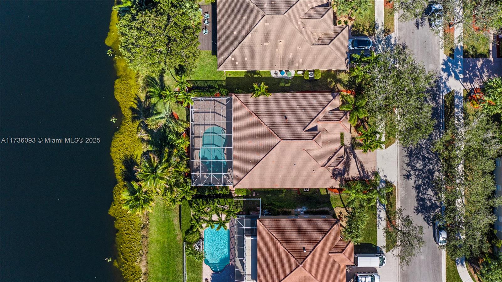 DIAMOND CAY - Residential
