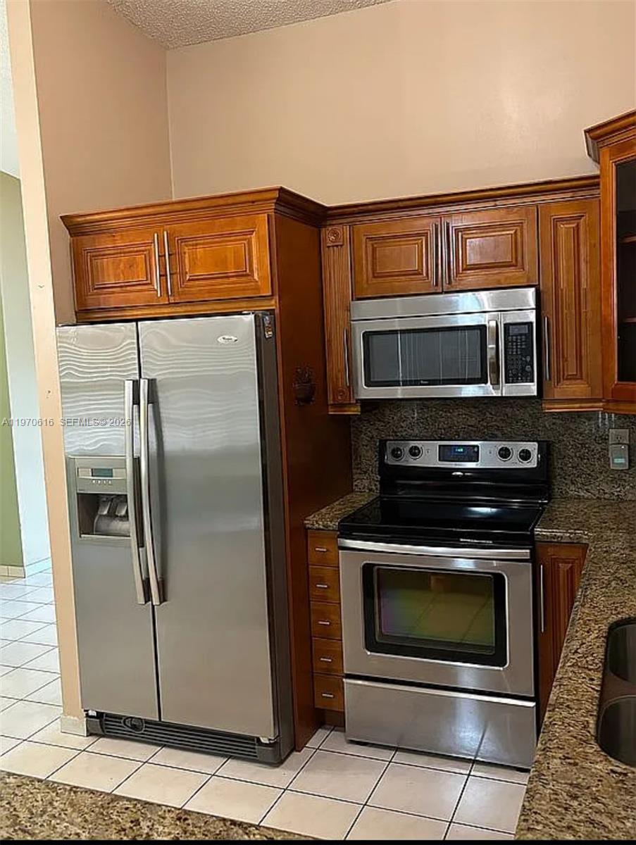 BIRD LAKES SOUTH SEC 3 - Residential