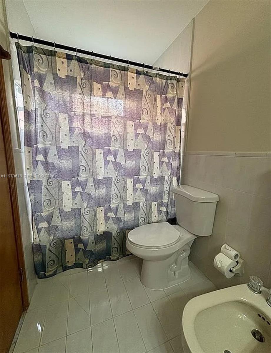 BIRD LAKES SOUTH SEC 3 - Residential