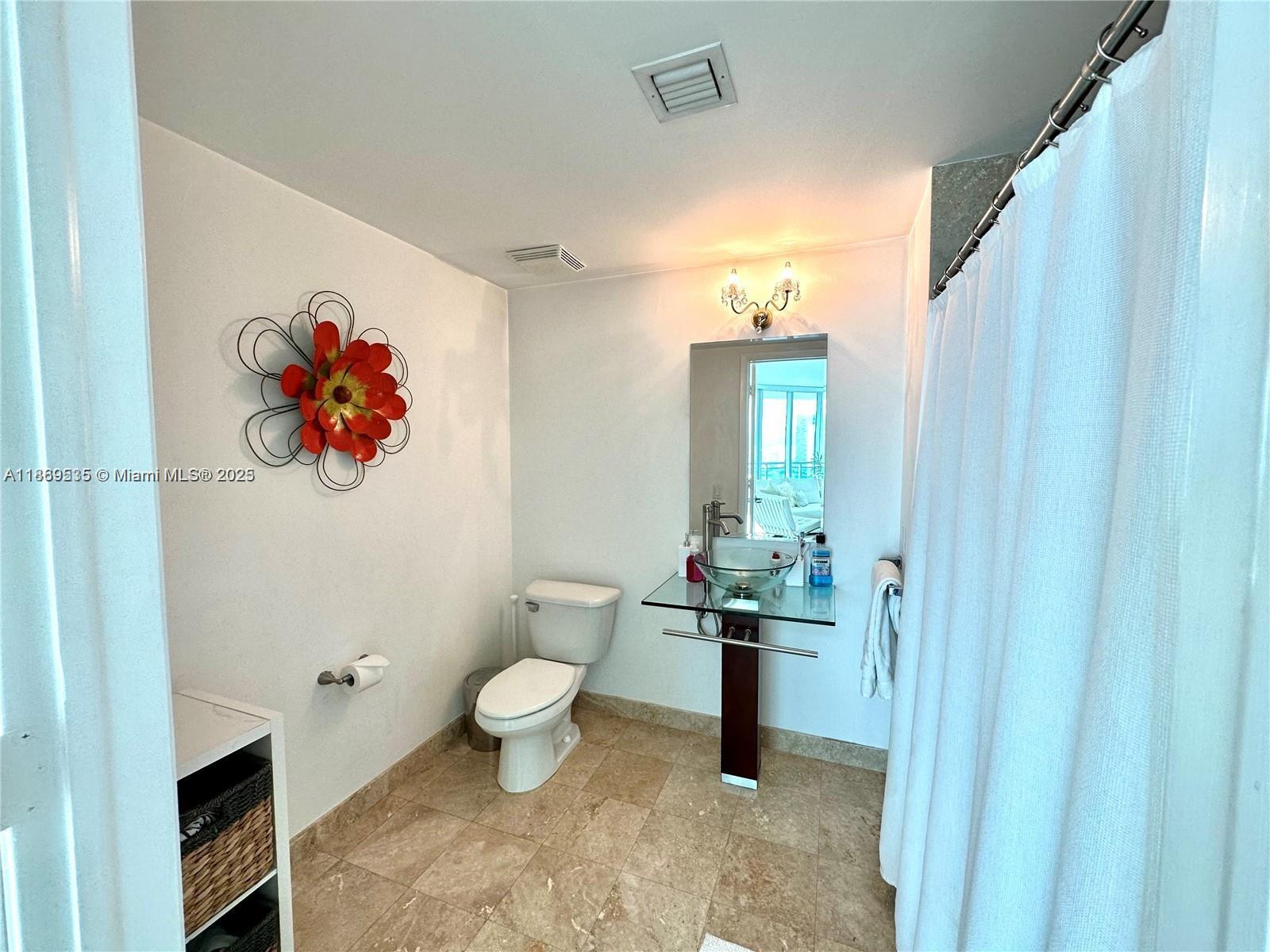 WIND CONDO - Residential Lease