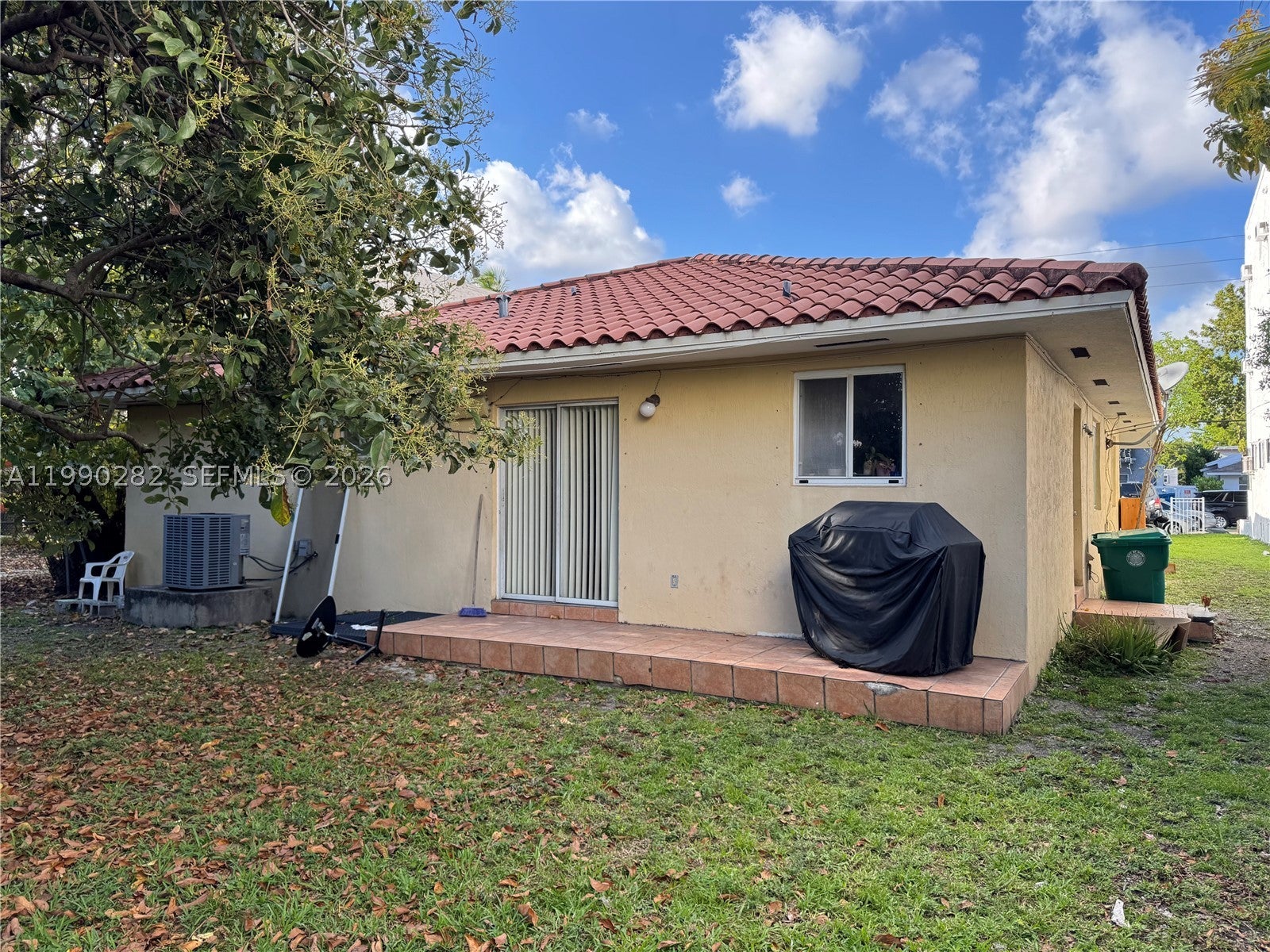 1126 NW 3rd St