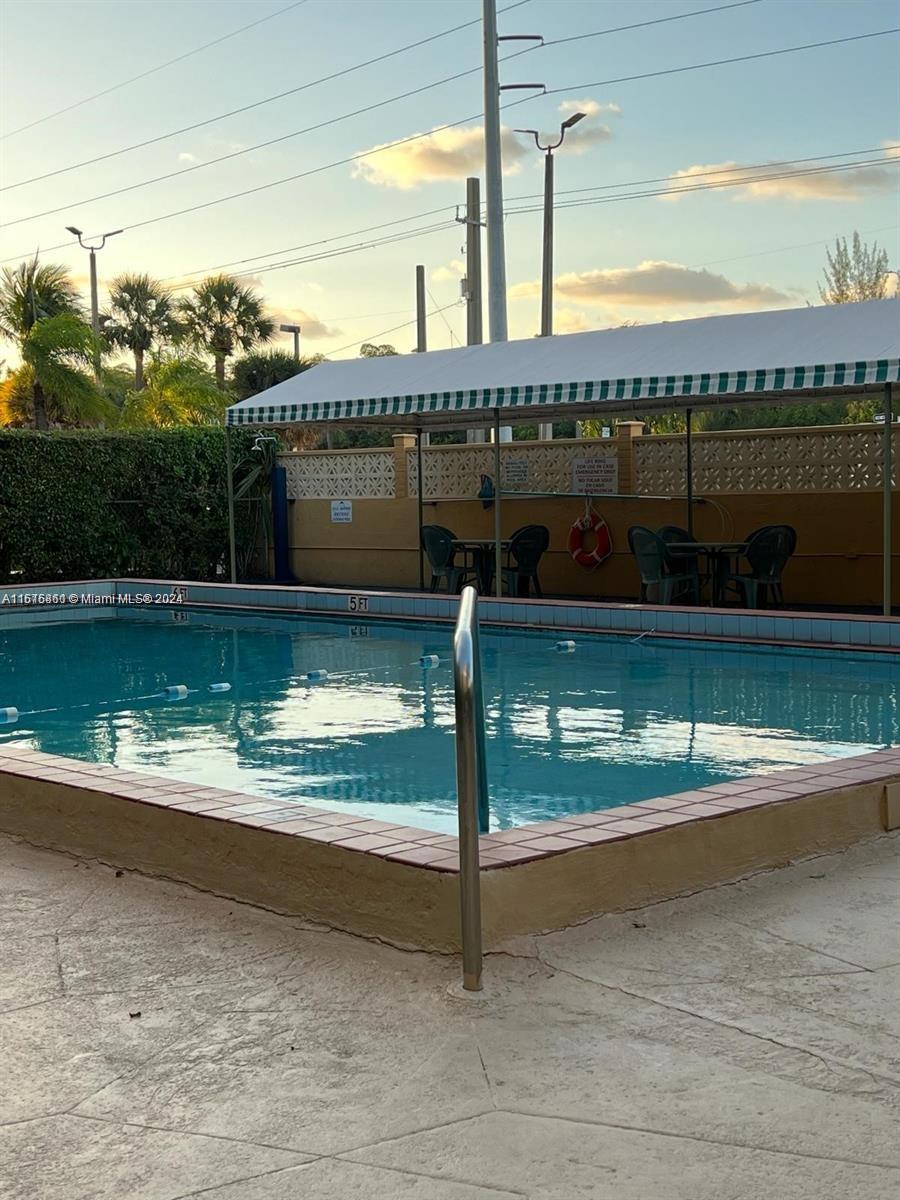 Rental Property at 2935 Ne 163rd St 5C, North Miami Beach, Miami-Dade County, Florida - Bedrooms: 1 
Bathrooms: 2  - $1,800 MO.