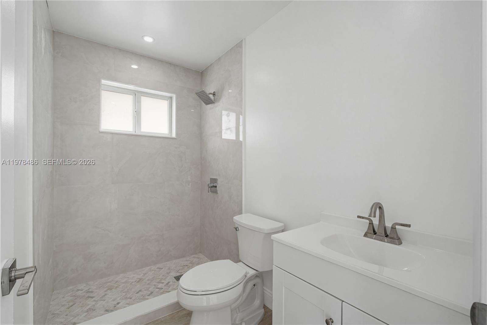 OAKLAND ACRES - Residential