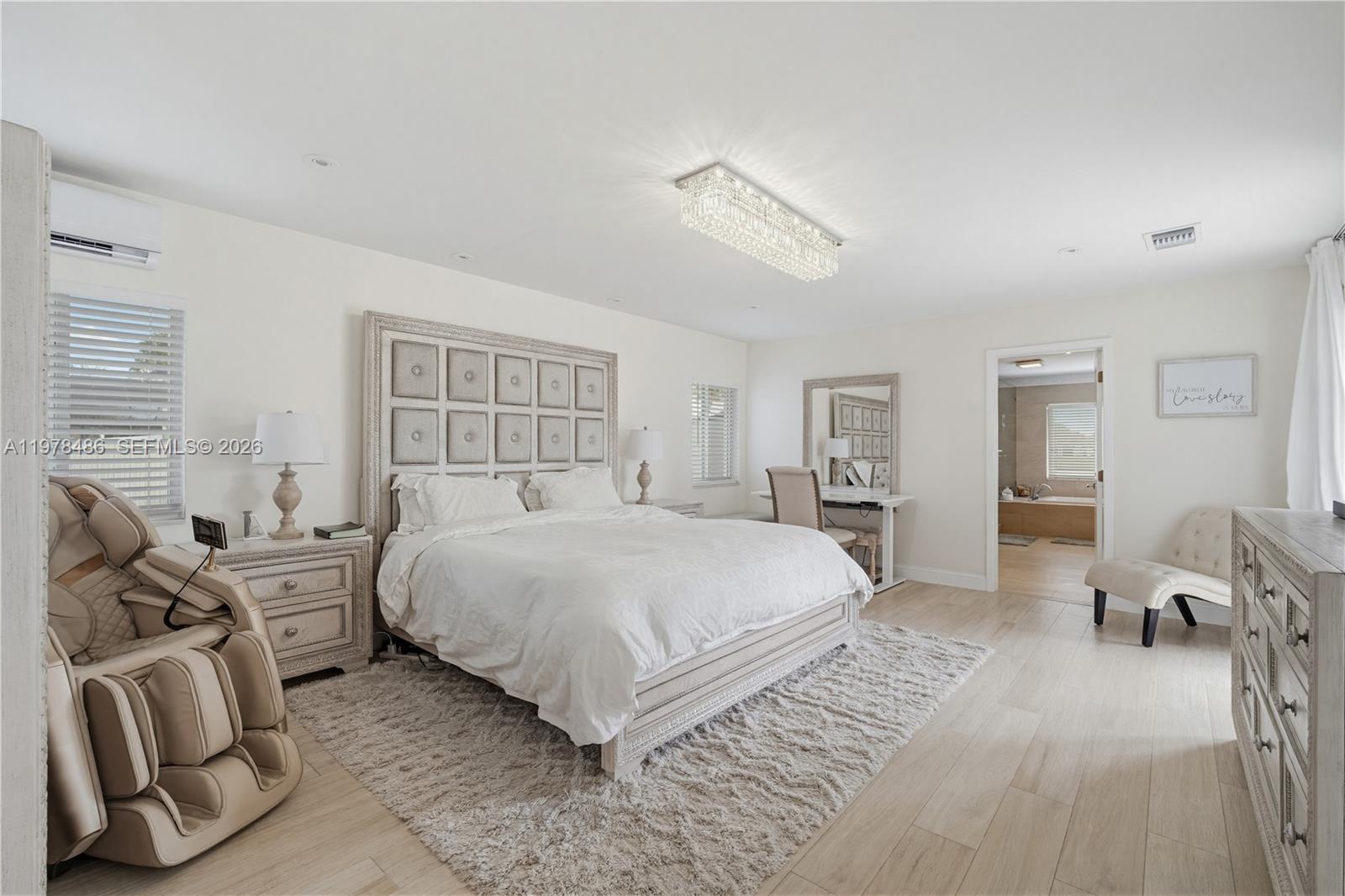 OAKLAND ACRES - Residential