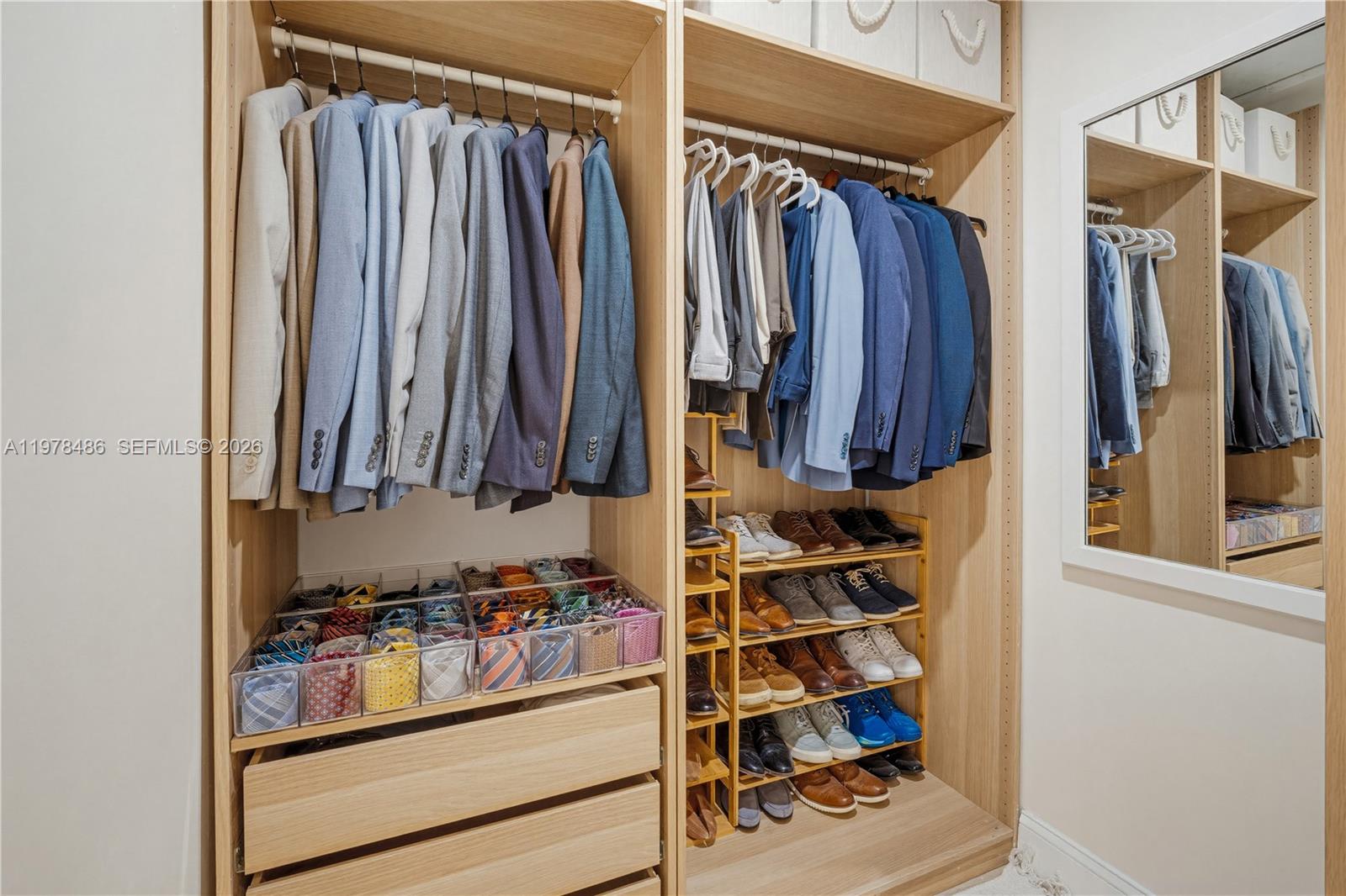 OAKLAND ACRES - Residential