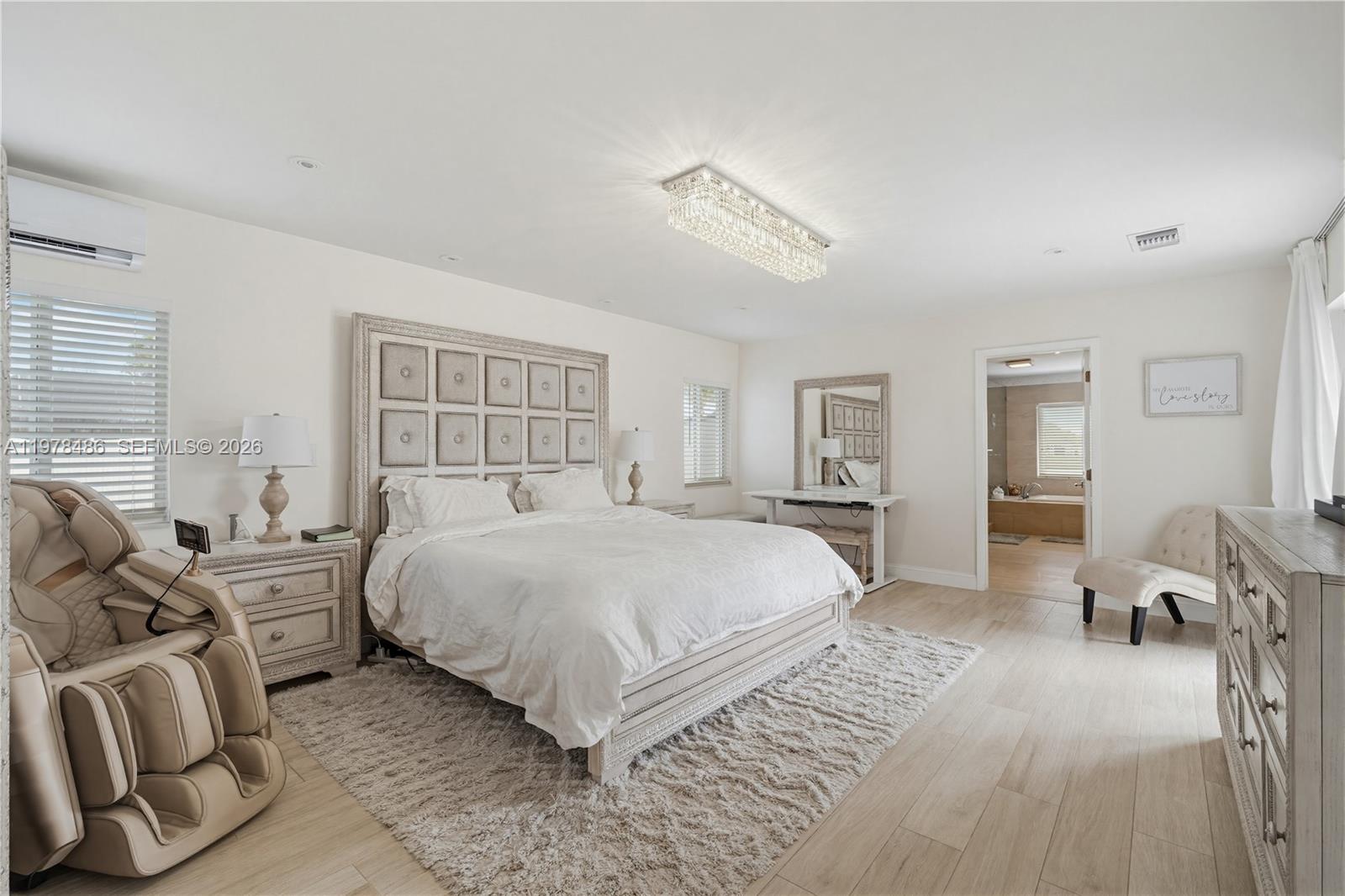 OAKLAND ACRES - Residential