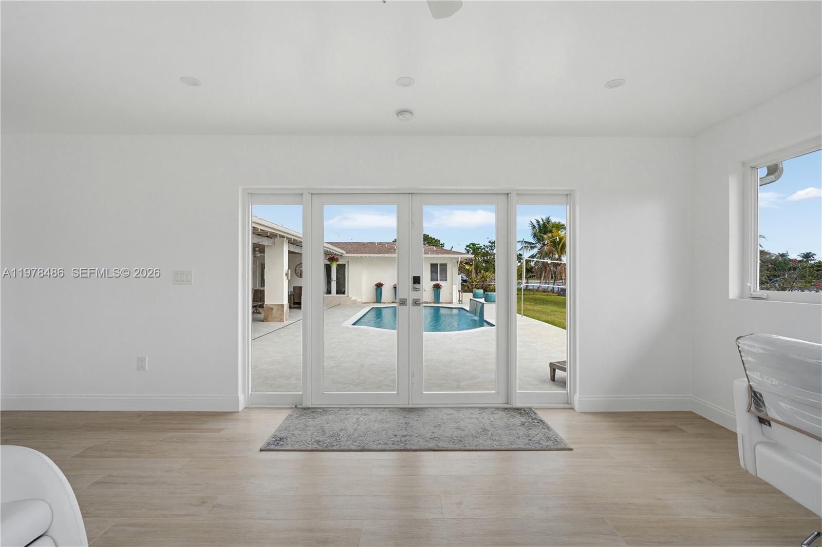 OAKLAND ACRES - Residential