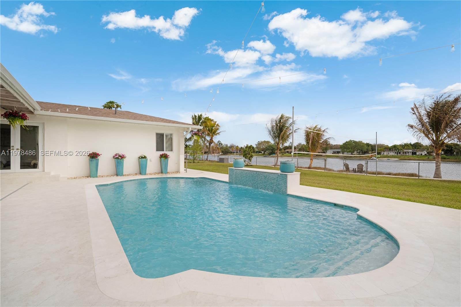 OAKLAND ACRES - Residential