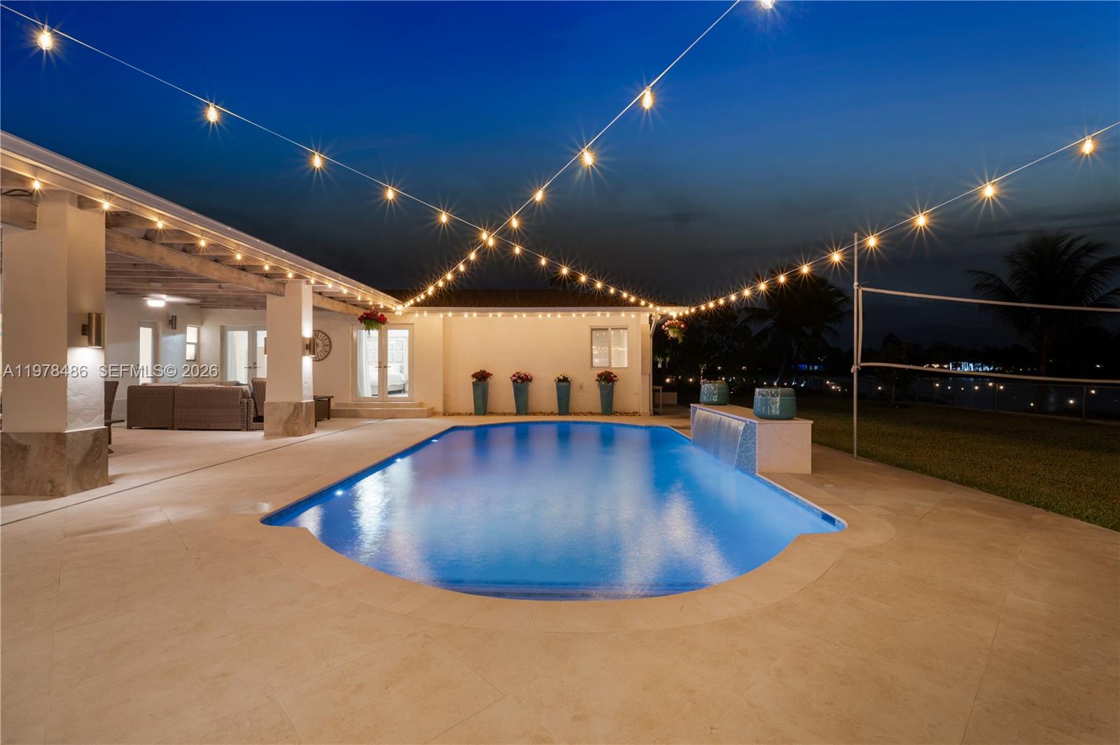 OAKLAND ACRES - Residential