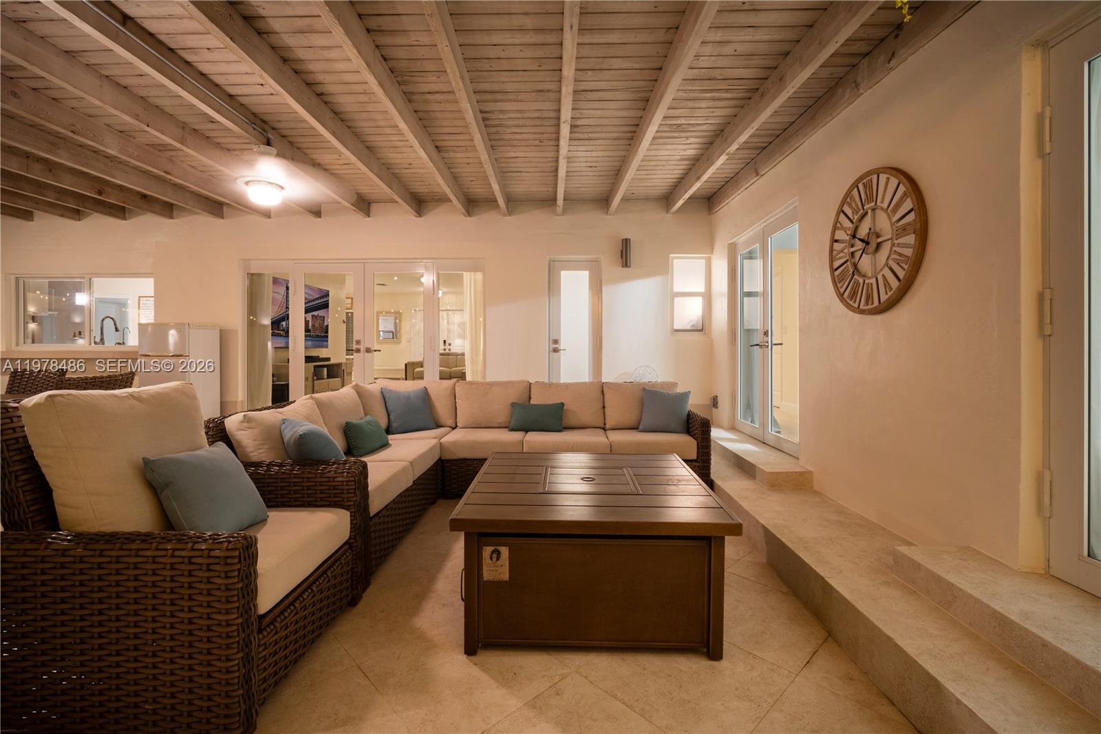 OAKLAND ACRES - Residential