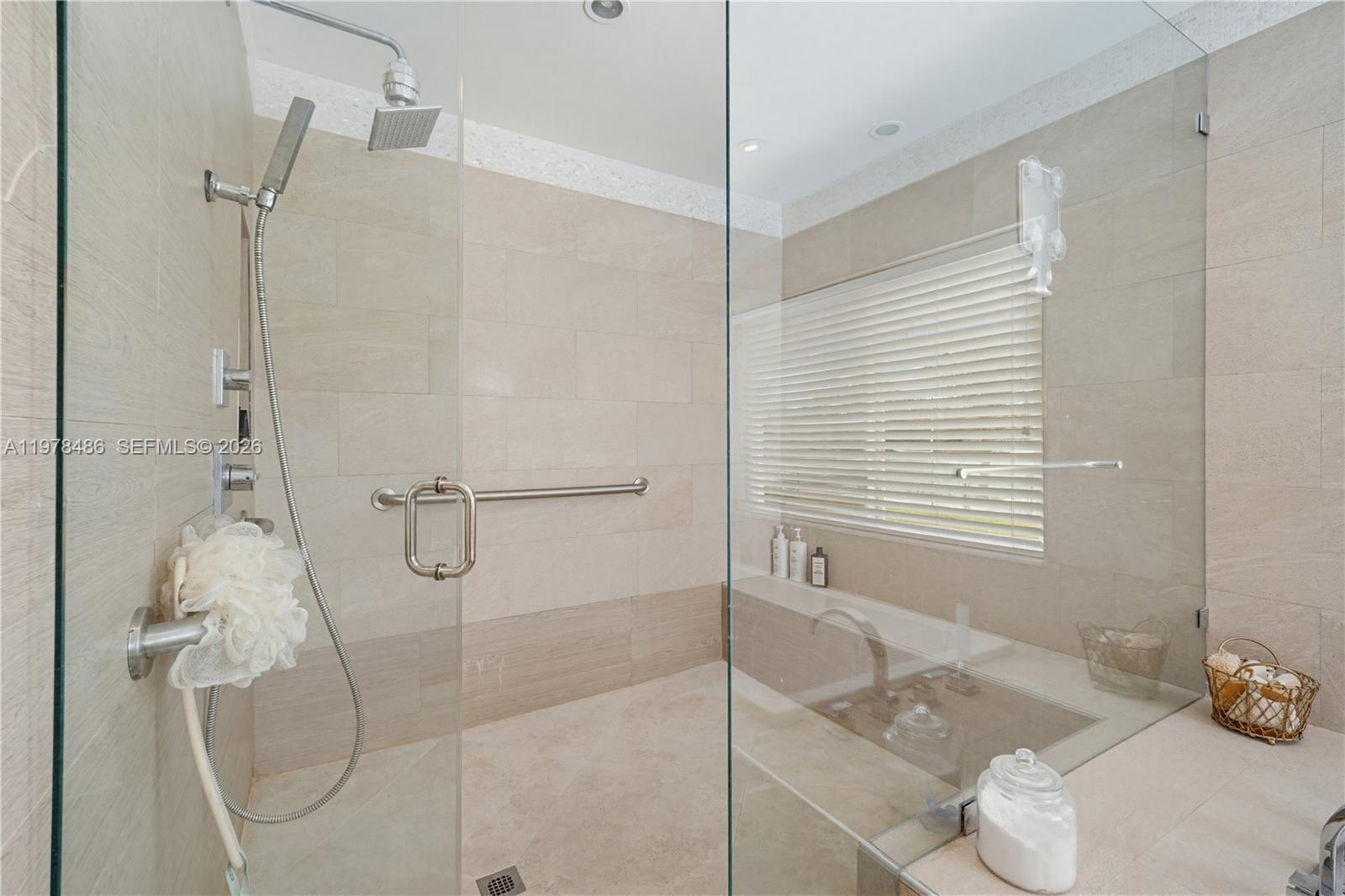 OAKLAND ACRES - Residential