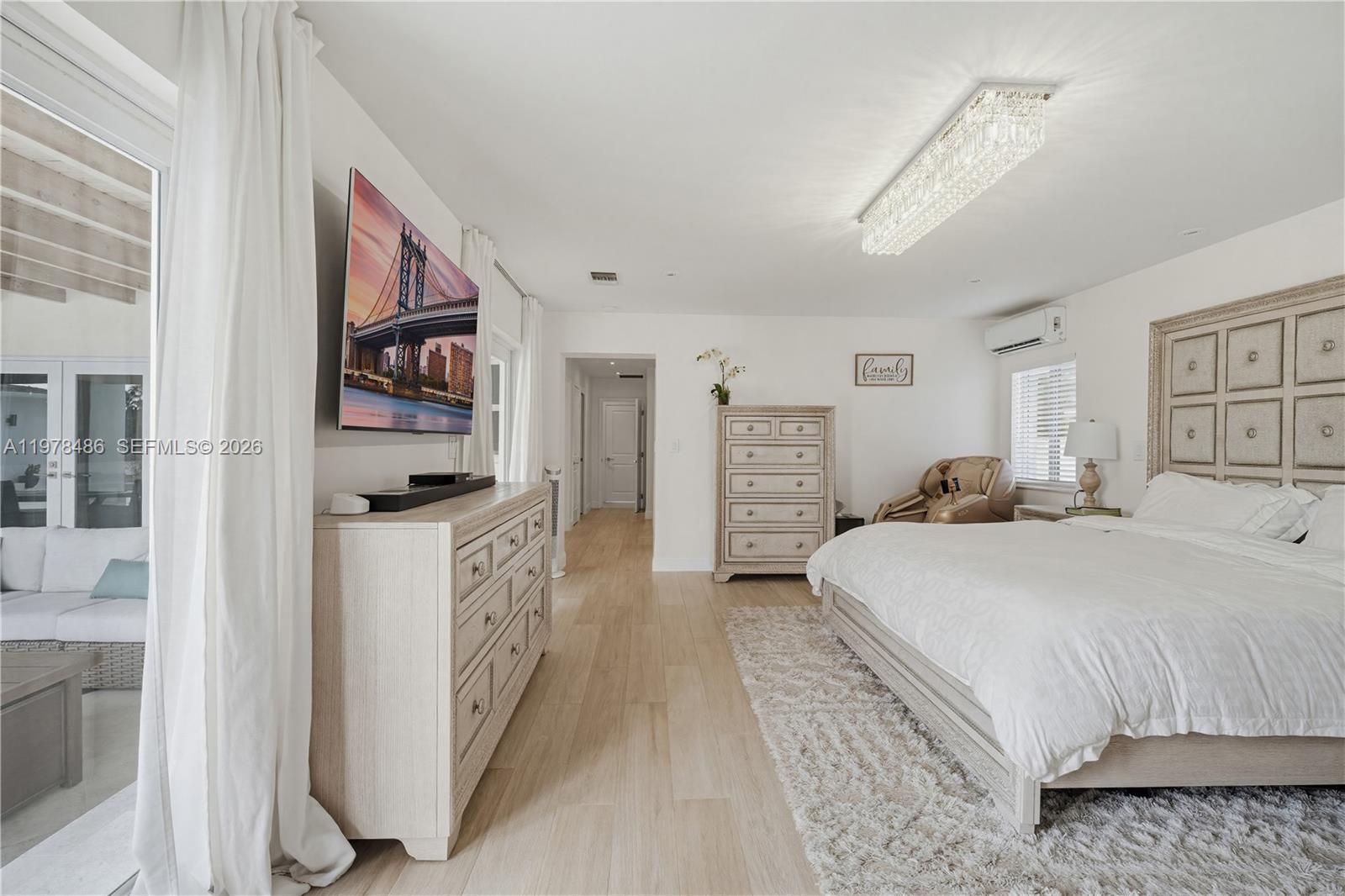 OAKLAND ACRES - Residential