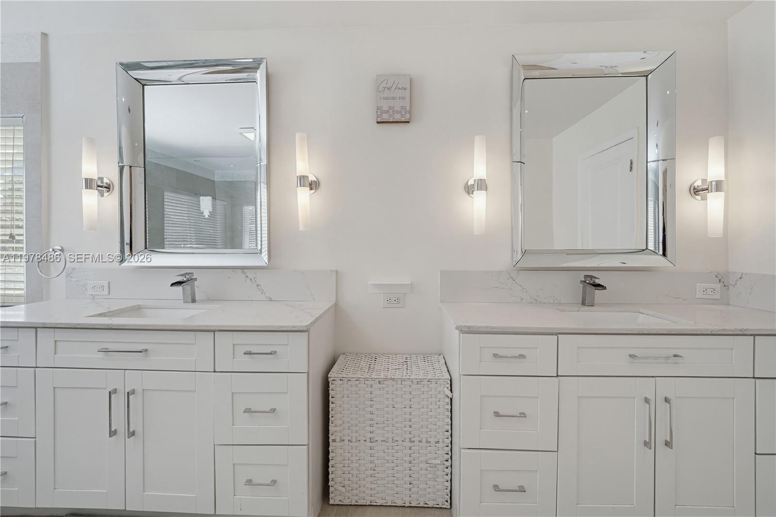 OAKLAND ACRES - Residential