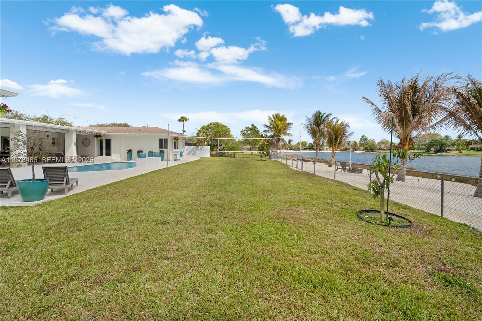 OAKLAND ACRES - Residential