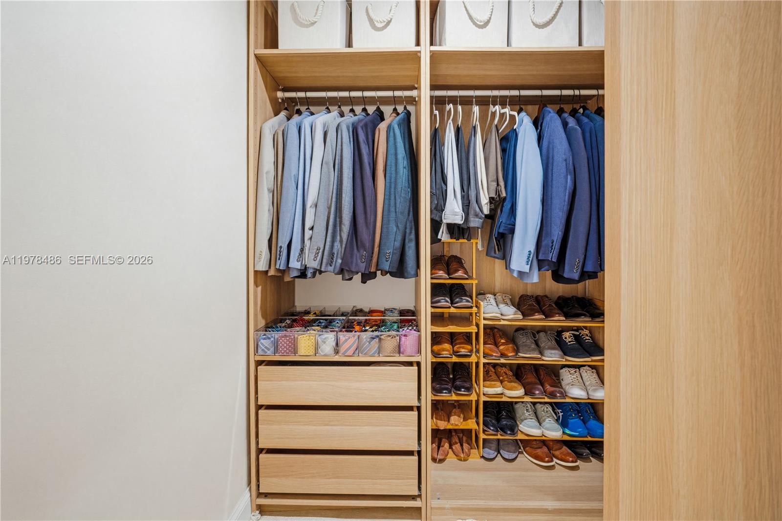 OAKLAND ACRES - Residential