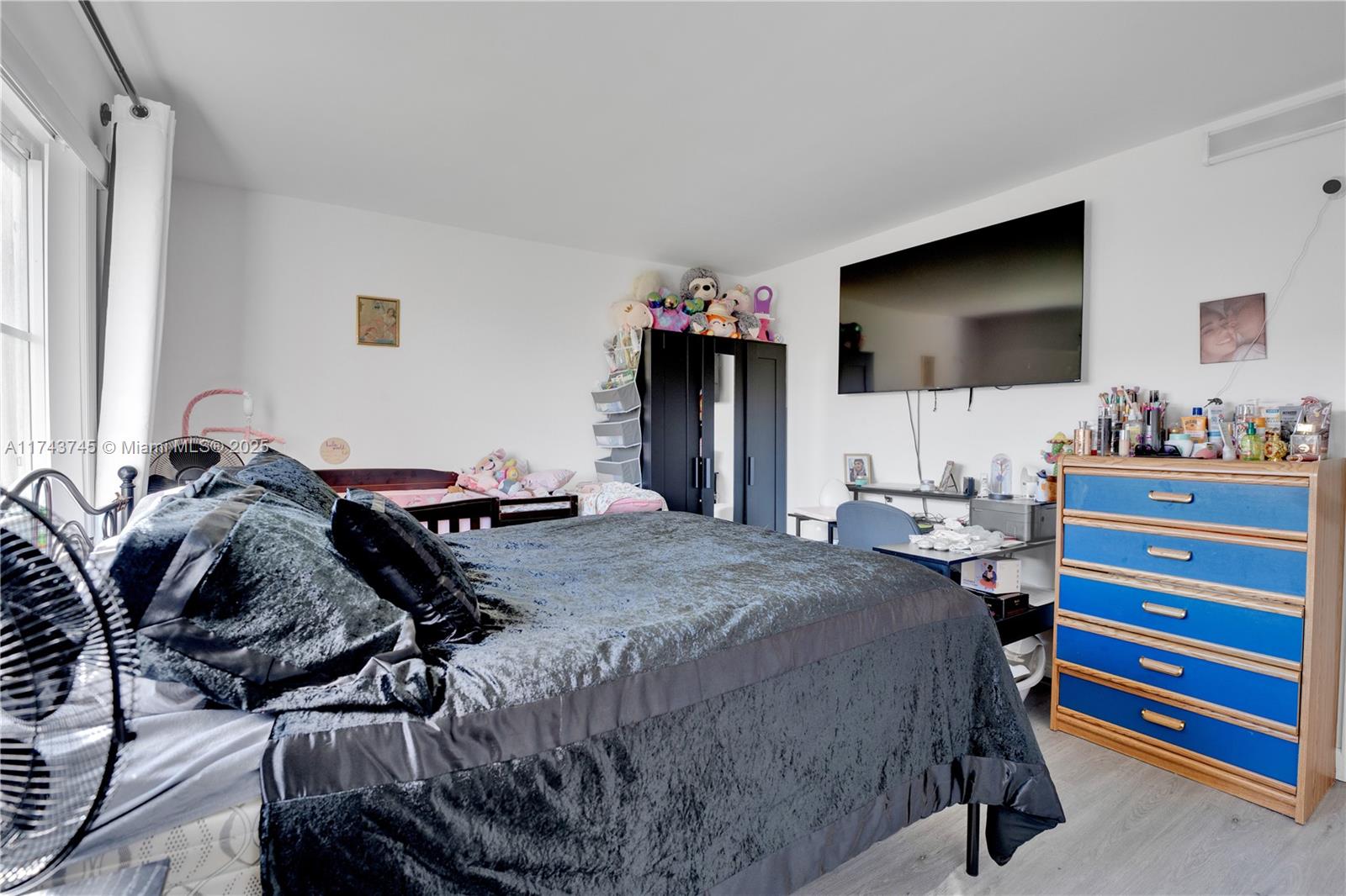 THE BERKELEY CONDO - Residential
