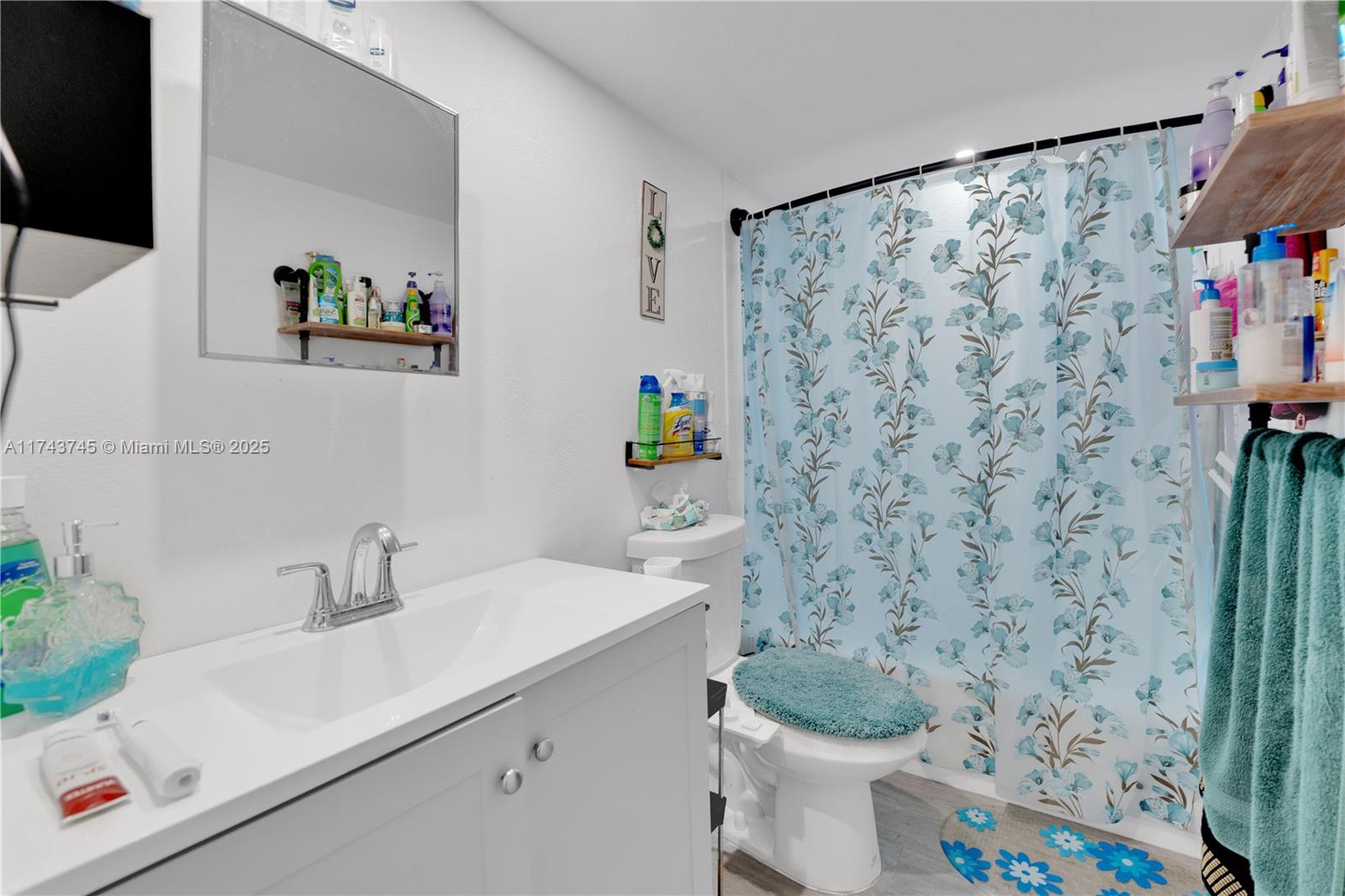 THE BERKELEY CONDO - Residential