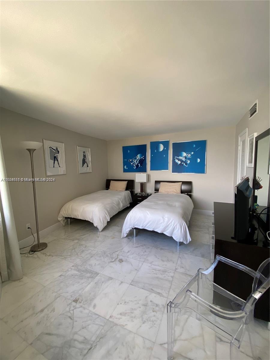 PHOENIX TOWERS CONDO - Residential Lease