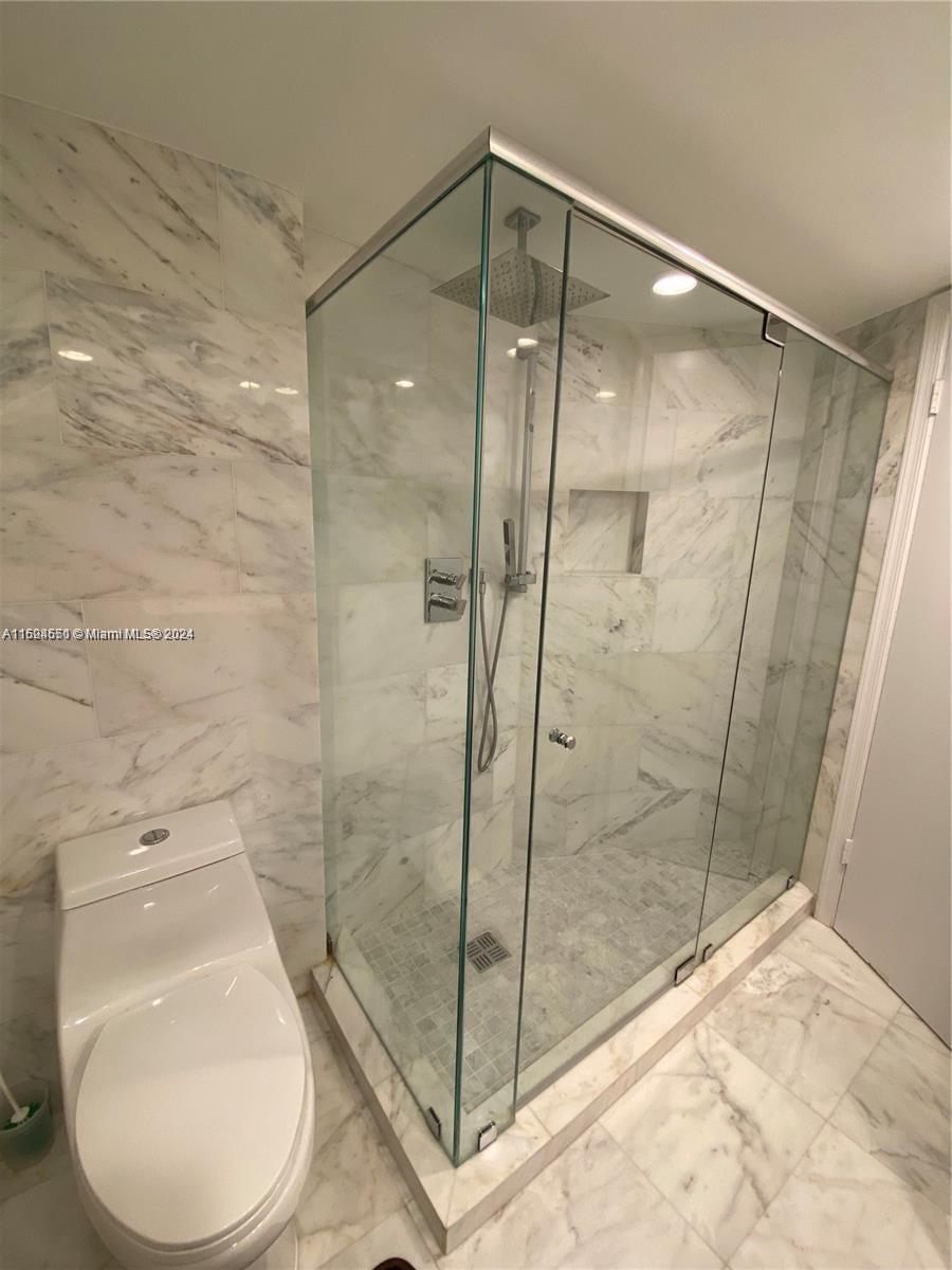 PHOENIX TOWERS CONDO - Residential Lease