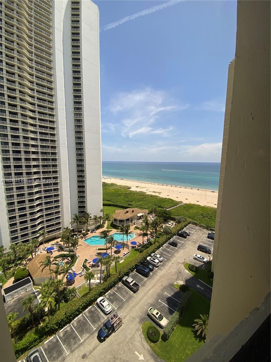 PHOENIX TOWERS CONDO - Residential Lease